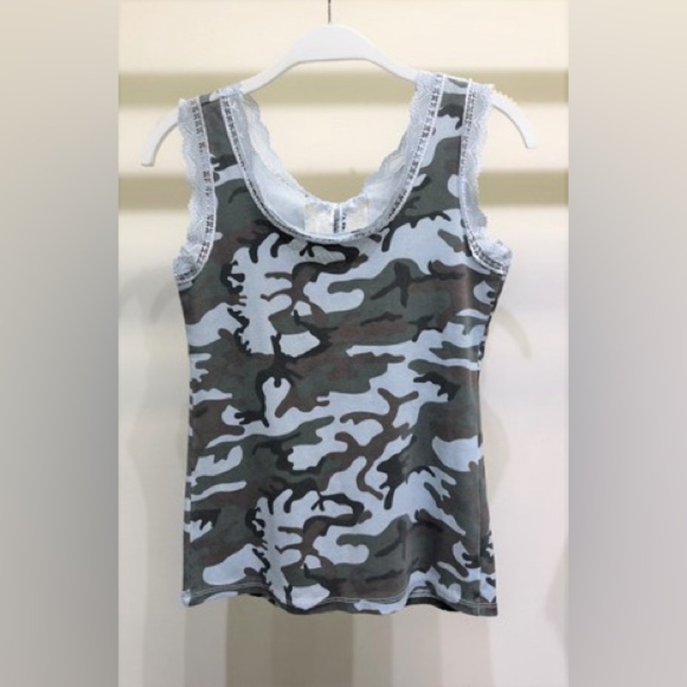 (717146-CAM-SKY) CAMOUFLAGE BACK LACE CONTRAST TRIM RIB TANK TOP - Picture 1 of 5